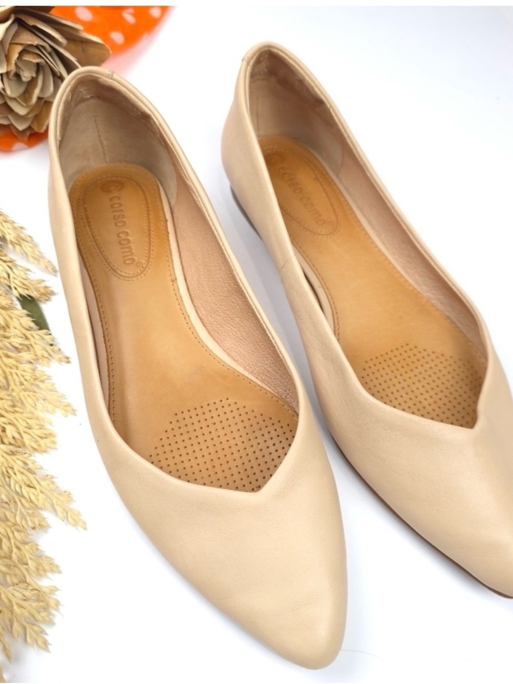 Corso Como Soft Leather Nude Pointed Toe Flats Sz 7.5